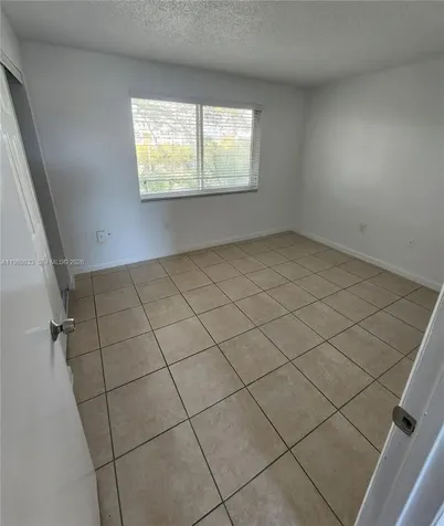10900 SW 196th Street Cutler Bay FL 33157