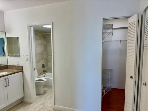 20515 E Country Club Drive Aventura FL 33180