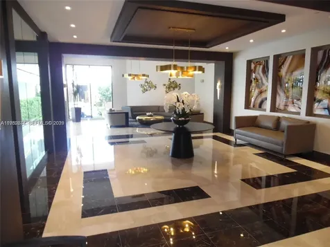 20515 E Country Club Drive Aventura FL 33180