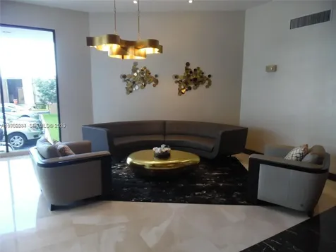 20515 E Country Club Drive Aventura FL 33180