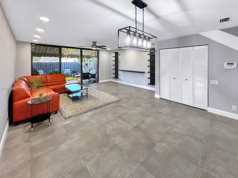 700 SE 14th Street Fort Lauderdale FL 33316