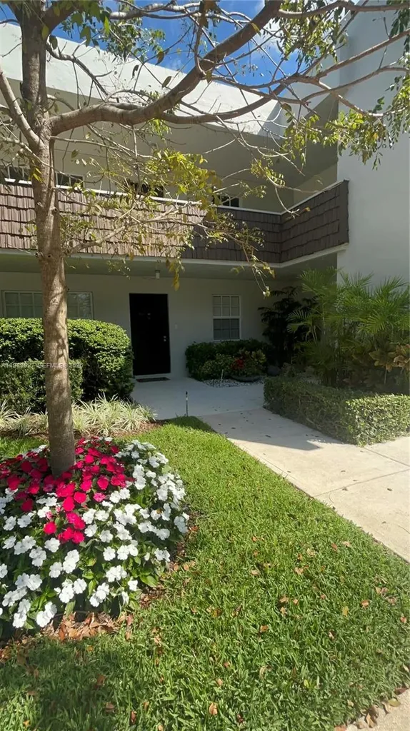 4017 N Cypress Drive Pompano Beach FL 33069
