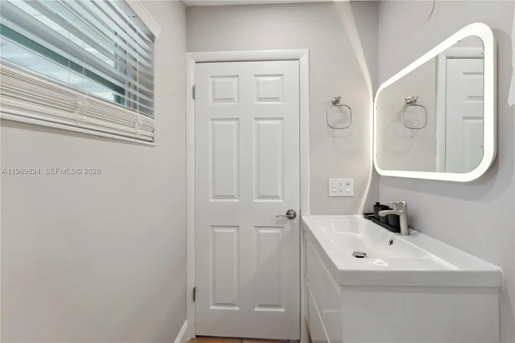 1111 SW 5th Street Boca Raton FL 33486