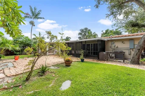 1111 SW 5th Street Boca Raton FL 33486