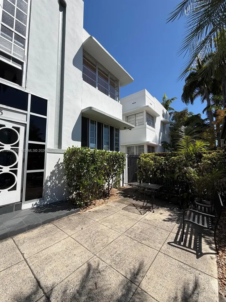 1525 Meridian Avenue Miami Beach FL 33139