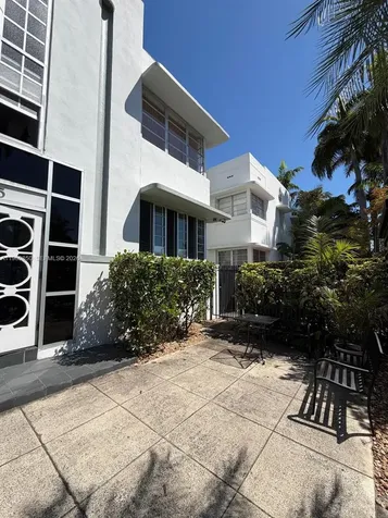 1525 Meridian Avenue Miami Beach FL 33139