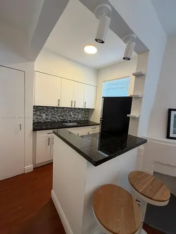 1525 Meridian Avenue Miami Beach FL 33139