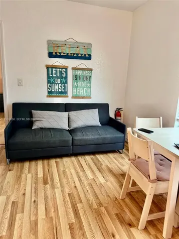 7326 Collins Avenue Miami Beach FL 33141