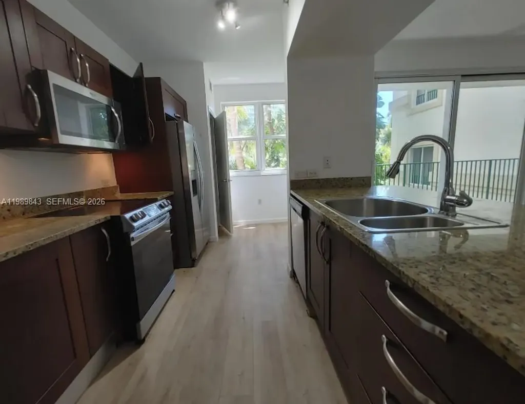 20000 E Country Club Drive Aventura FL 33180