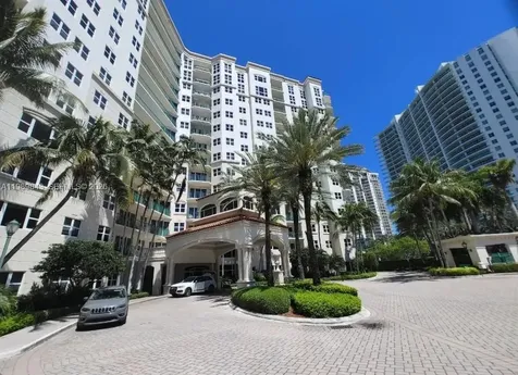 20000 E Country Club Drive Aventura FL 33180