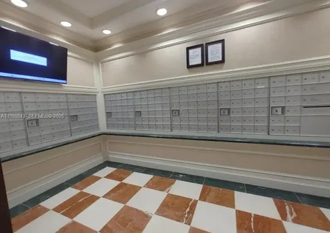 20000 E Country Club Drive Aventura FL 33180