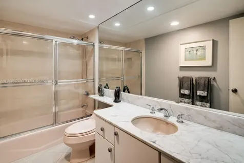 1121 Crandon Boulevard Key Biscayne FL 33149