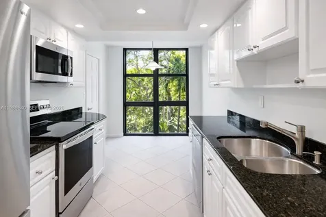 1121 Crandon Boulevard Key Biscayne FL 33149