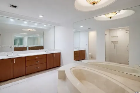 1121 Crandon Boulevard Key Biscayne FL 33149