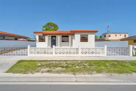 4485 E 8th Avenue Hialeah FL 33013