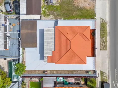 4485 E 8th Avenue Hialeah FL 33013