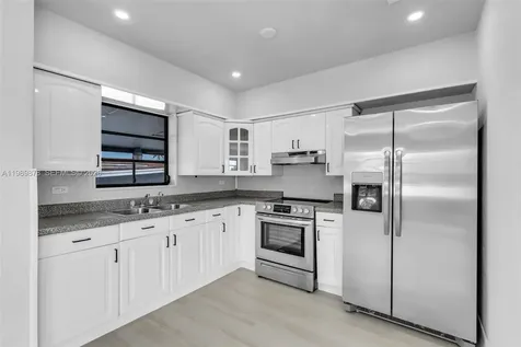 4485 E 8th Avenue Hialeah FL 33013