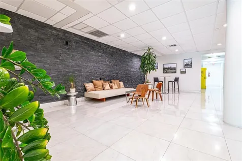 1035 West Avenue Miami Beach FL 33139