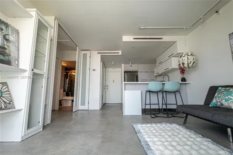 1035 West Avenue Miami Beach FL 33139