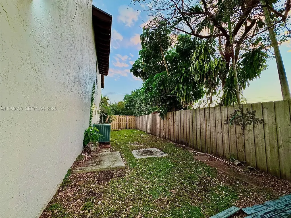 3911 Farragut Street Hollywood FL 33021