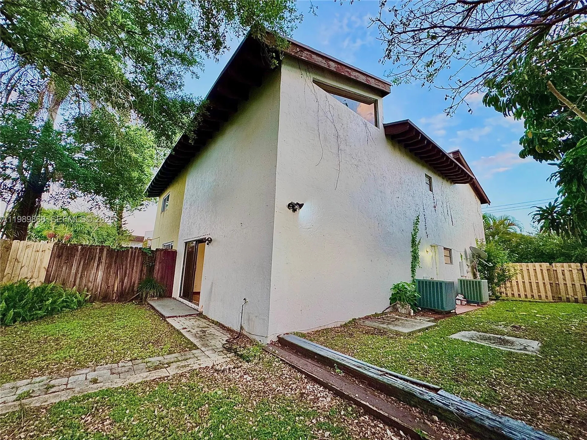 3911 Farragut Street Hollywood FL 33021