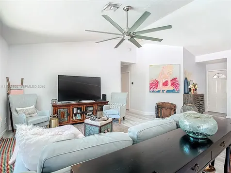 310 14th Street SE Naples FL 34117