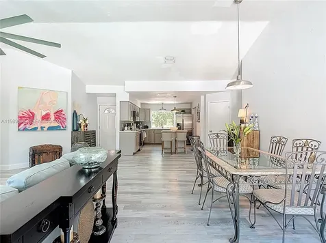 310 14th Street SE Naples FL 34117