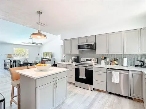 310 14th Street SE Naples FL 34117