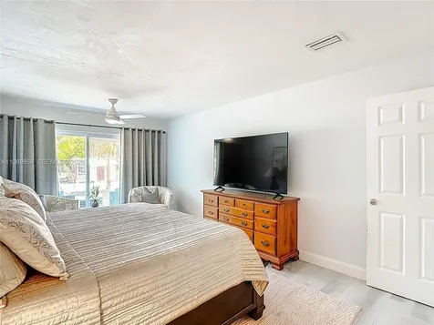310 14th Street SE Naples FL 34117
