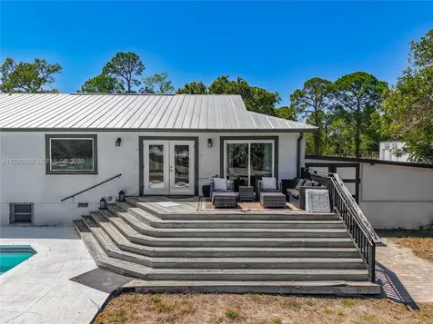 310 14th Street SE Naples FL 34117