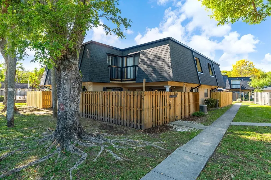 14210 SW 94th Circle Lane Miami FL 33186
