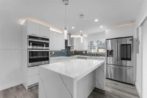 14210 SW 94th Circle Lane Miami FL 33186