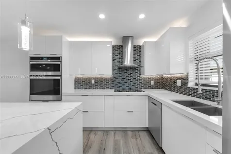 14210 SW 94th Circle Lane Miami FL 33186