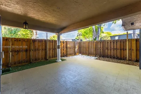 14210 SW 94th Circle Lane Miami FL 33186