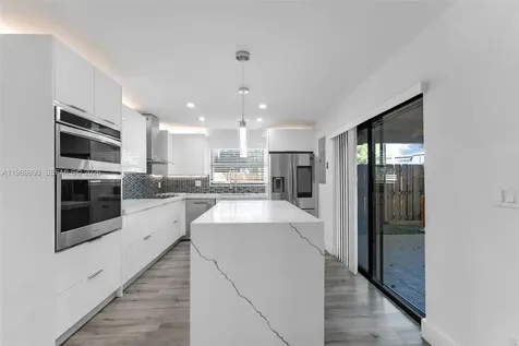 14210 SW 94th Circle Lane Miami FL 33186