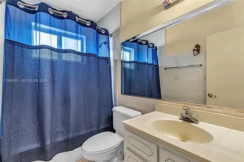 5660 W 13th Court Hialeah FL 33012