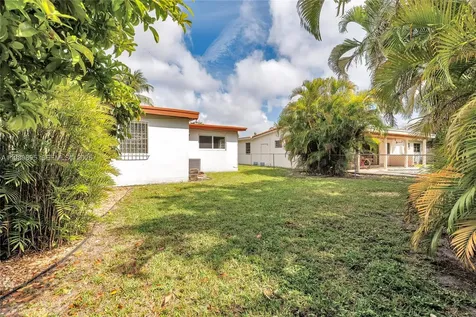 5660 W 13th Court Hialeah FL 33012