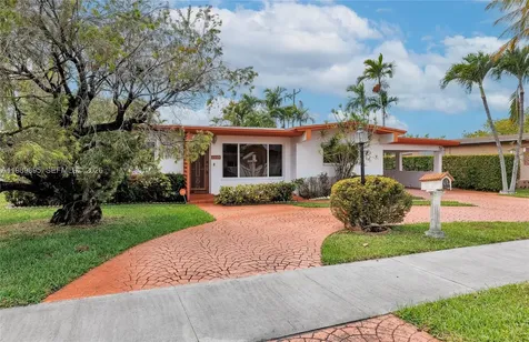 5660 W 13th Court Hialeah FL 33012