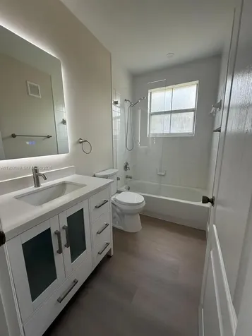 16432 SW 47th Terrace Miami FL 33185