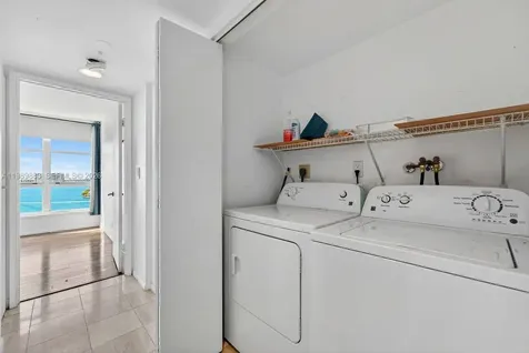3600 Mystic Pointe Drive Aventura FL 33180