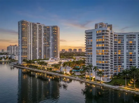 3600 Mystic Pointe Drive Aventura FL 33180