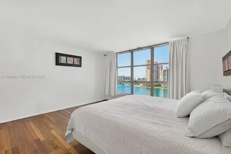 3600 Mystic Pointe Drive Aventura FL 33180