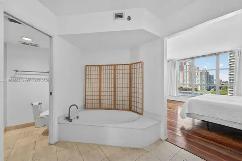 3600 Mystic Pointe Drive Aventura FL 33180