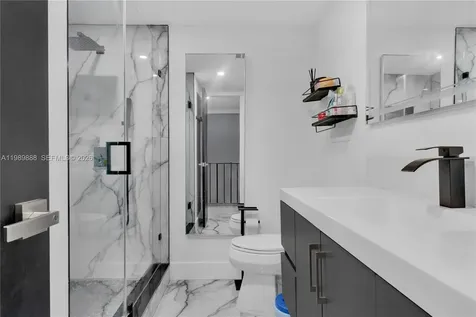 9956 SW 88th Street Miami FL 33176