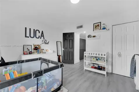 9956 SW 88th Street Miami FL 33176