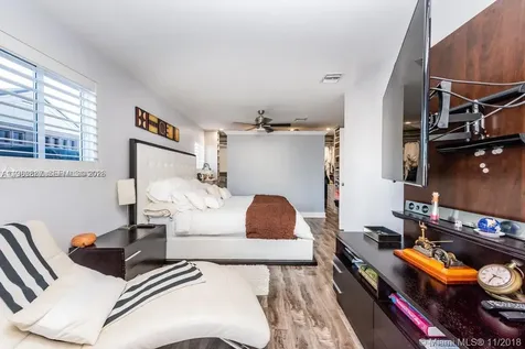 2713 Sherman Street Hollywood FL 33020