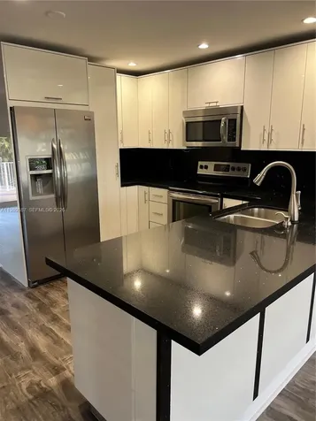 2713 Sherman Street Hollywood FL 33020