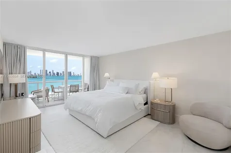 1800 Sunset Harbour Drive Miami Beach FL 33139