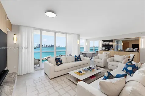 1800 Sunset Harbour Drive Miami Beach FL 33139