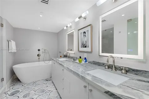 1800 Sunset Harbour Drive Miami Beach FL 33139